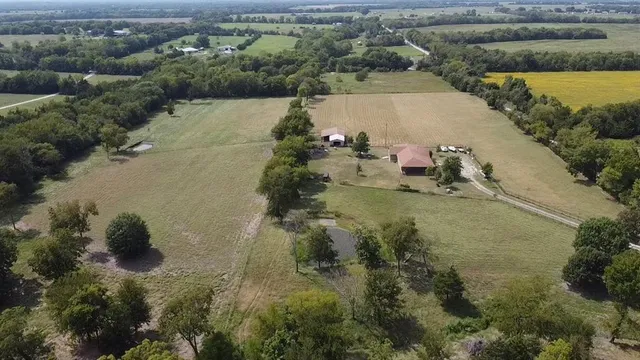 $649,999 | 2306 County Road 4145, Bonham, TX 75418