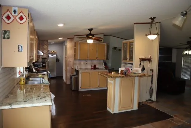 $649,999 | 2306 County Road 4145, Bonham, TX 75418