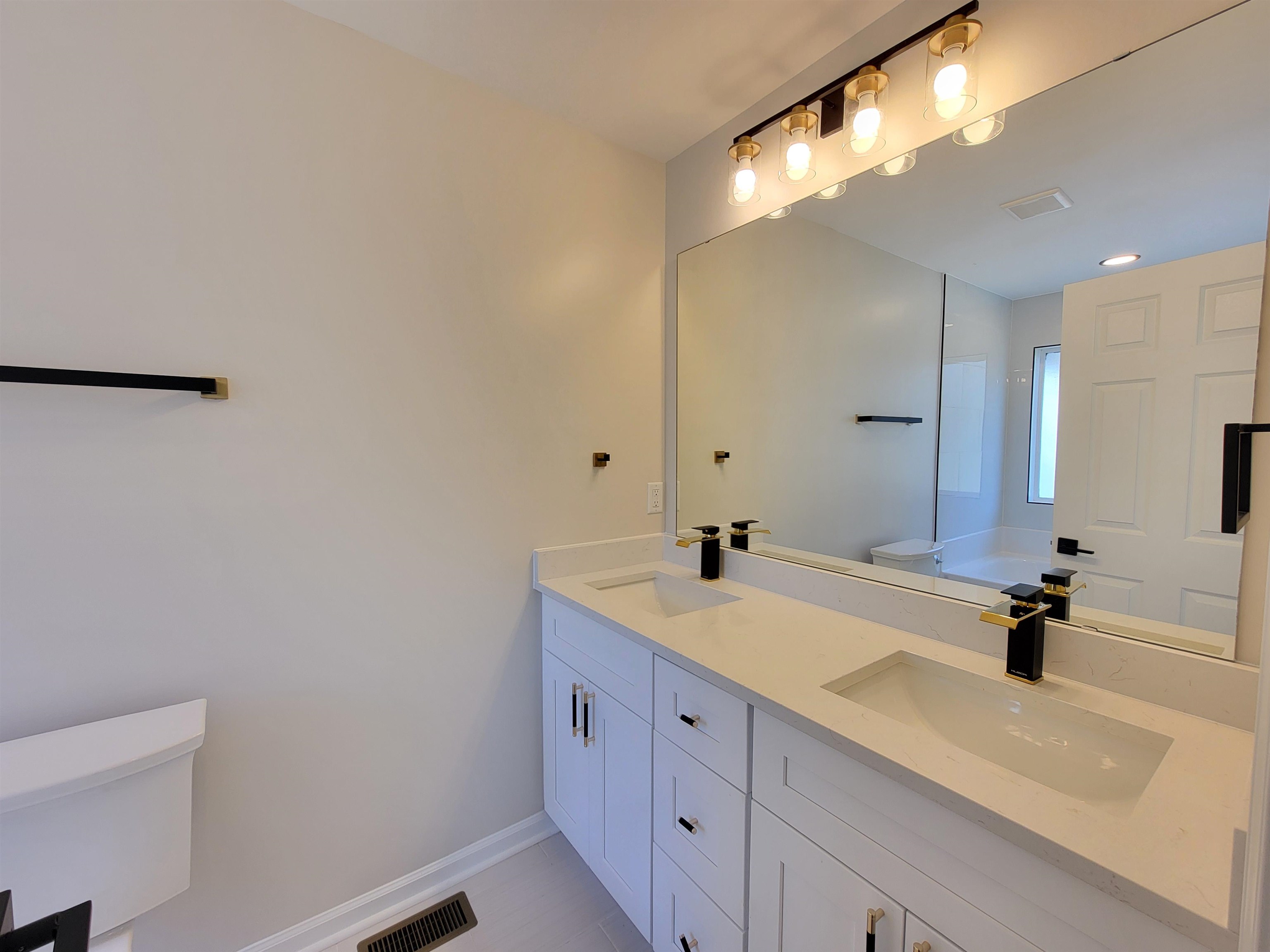 136 Moore Street Wellford, SC 29385 - Photo 28 of 32