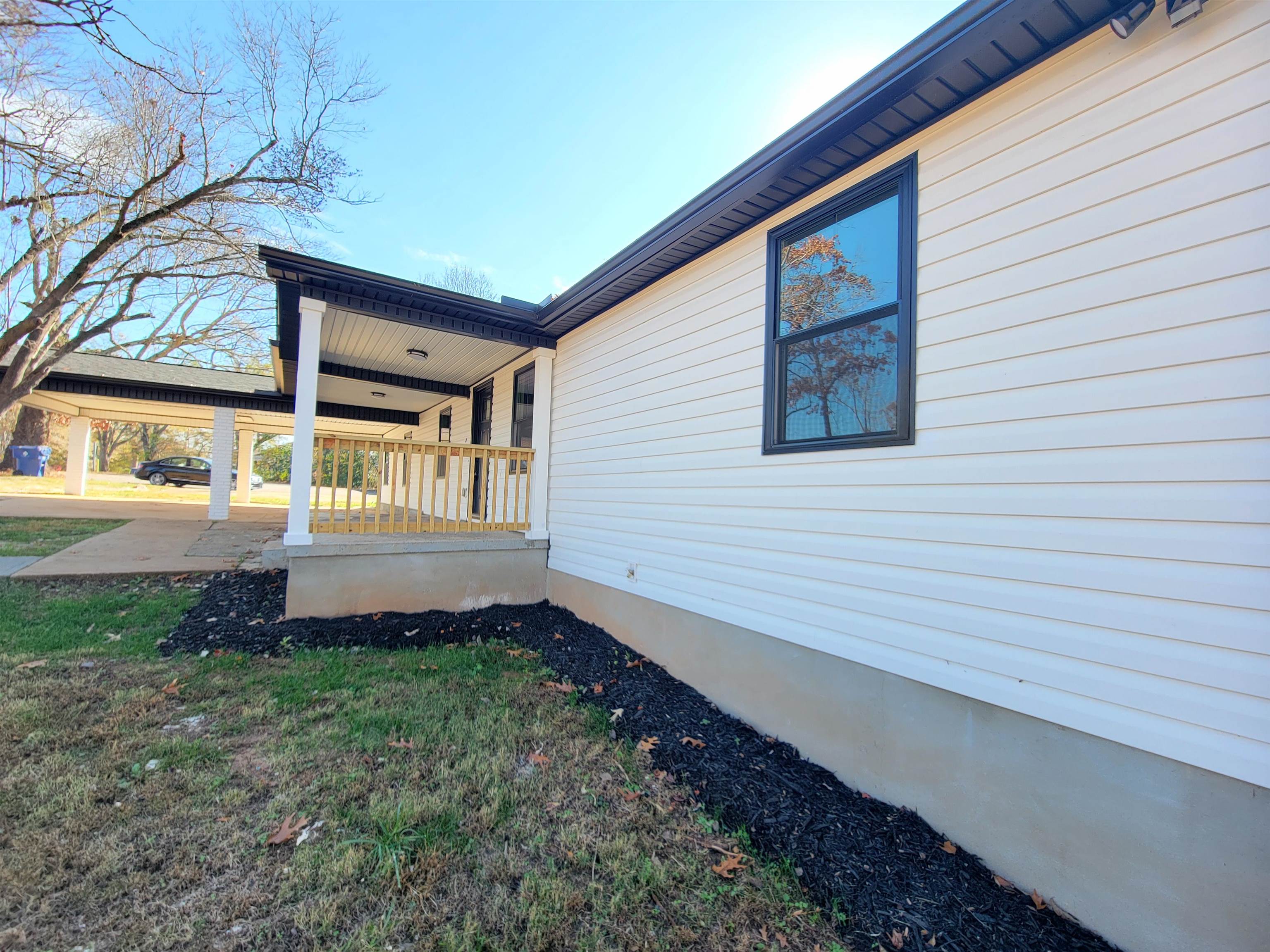 136 Moore Street Wellford, SC 29385 - Photo 9 of 32