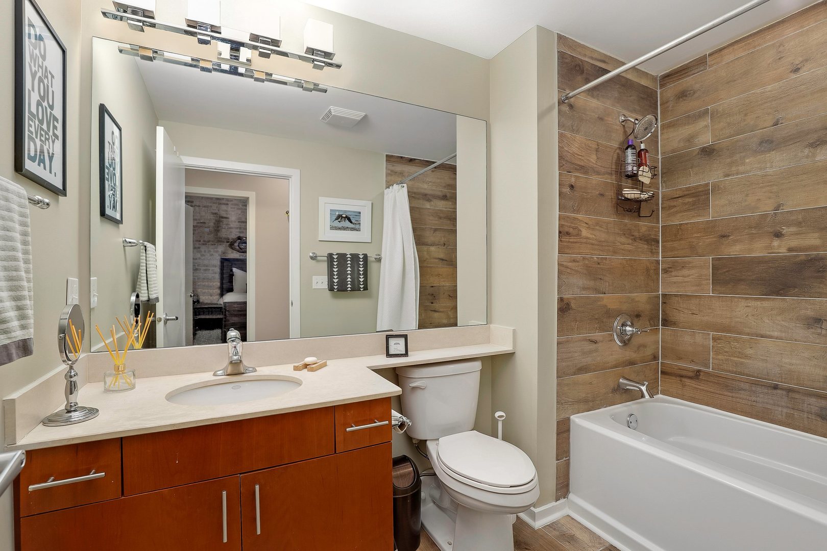 1040 West Adams Street, Unit 326 Chicago, IL 60607 - Photo 13 of 28
