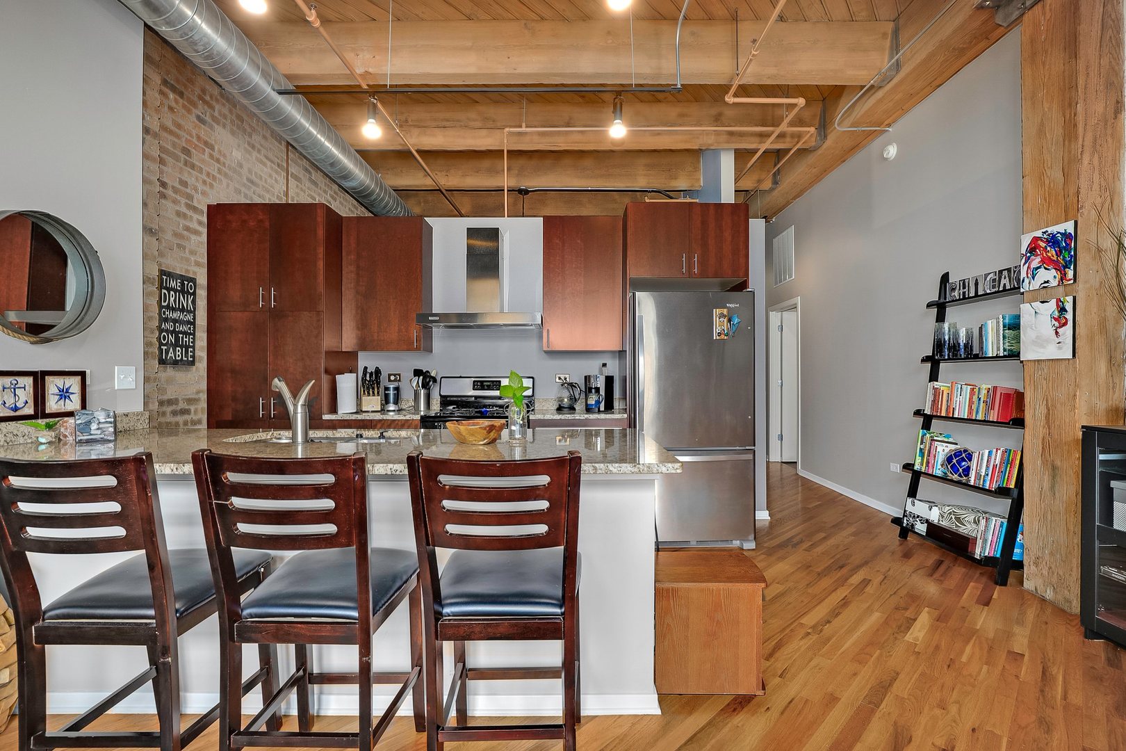 1040 West Adams Street, Unit 326 Chicago, IL 60607 - Photo 7 of 28