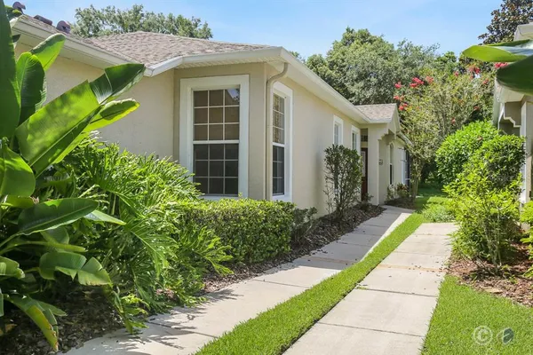 $2,350 | 15745 Phoebepark Avenue, Lithia, FL 33547