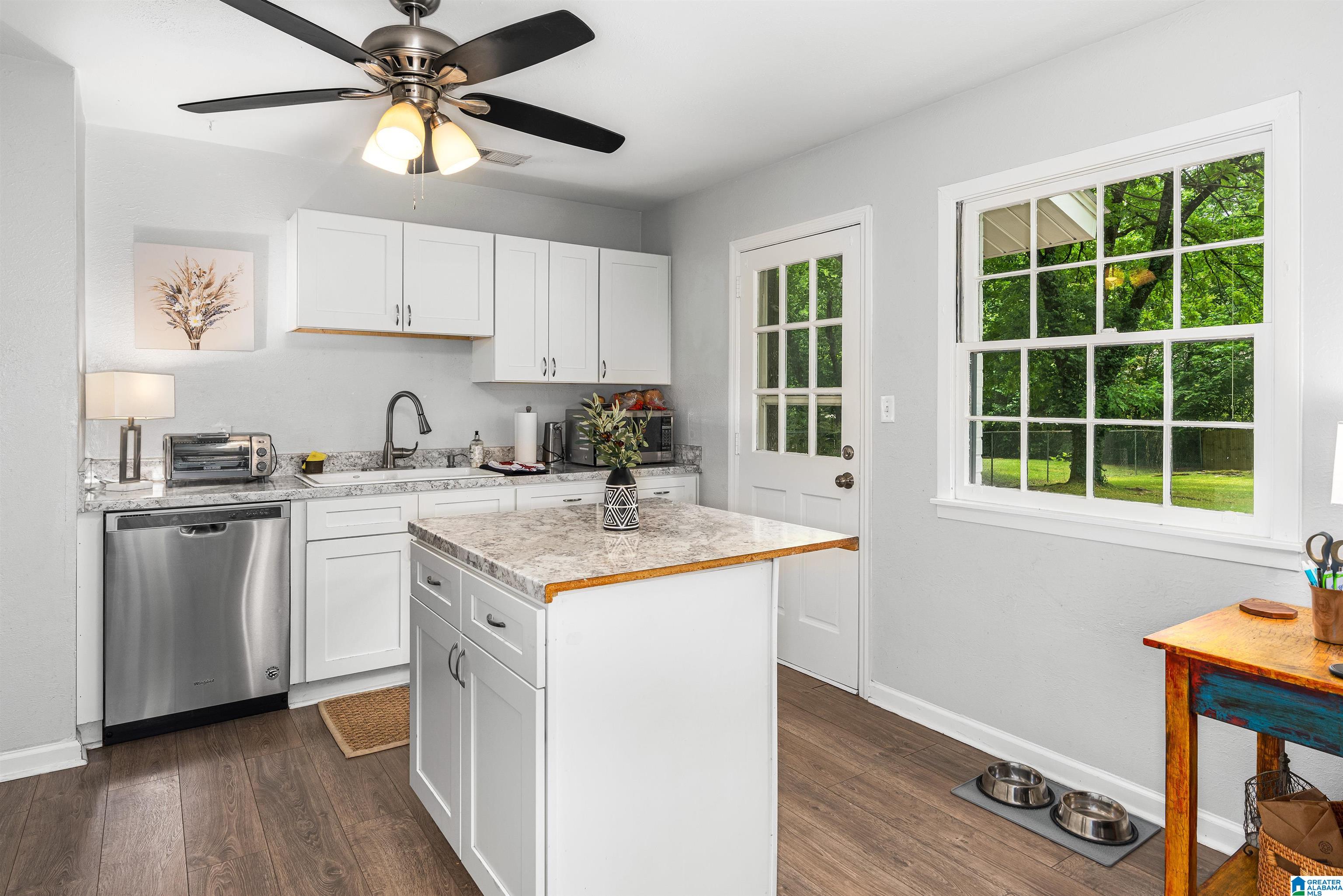 2213 Chapel Hill Road Birmingham, AL 35216 - Photo 11 of 24
