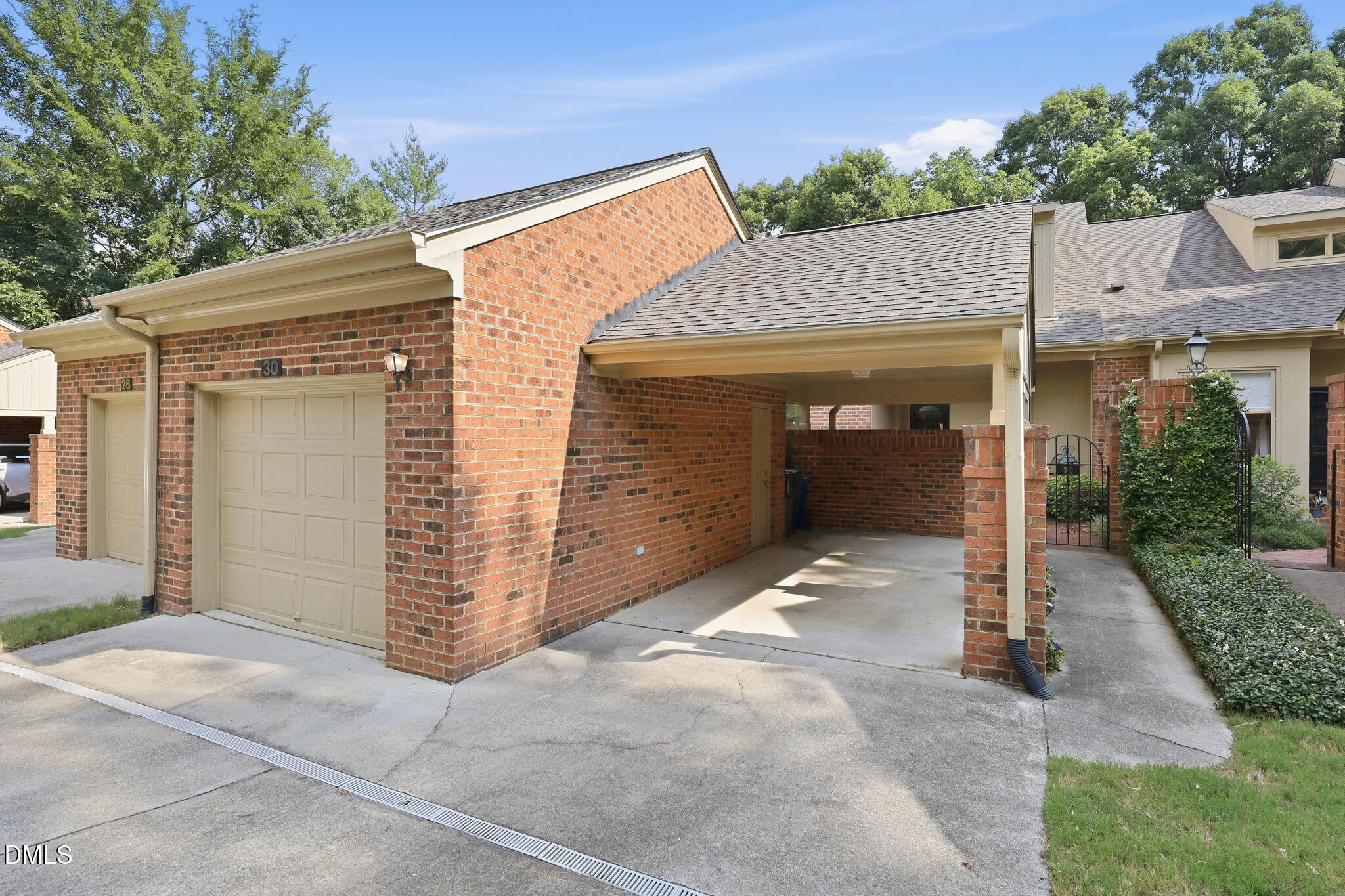 30 Innisfree Drive Durham, NC 27707 - Photo 37 of 40 54-web-or-mls-IMG_8817_1 e