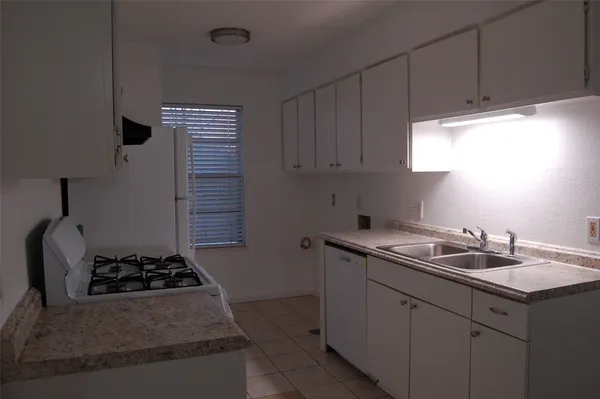 $1,550 | 1428 West Braker Lane, Unit A, Austin, TX 78758