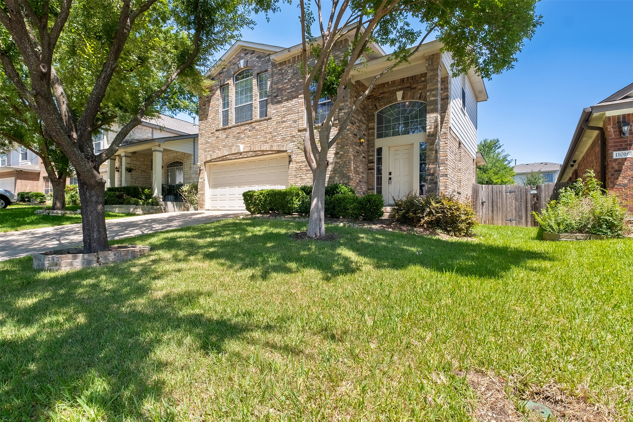 11100 Los Comancheros Road Austin, TX 78717 - Photo 2 of 25