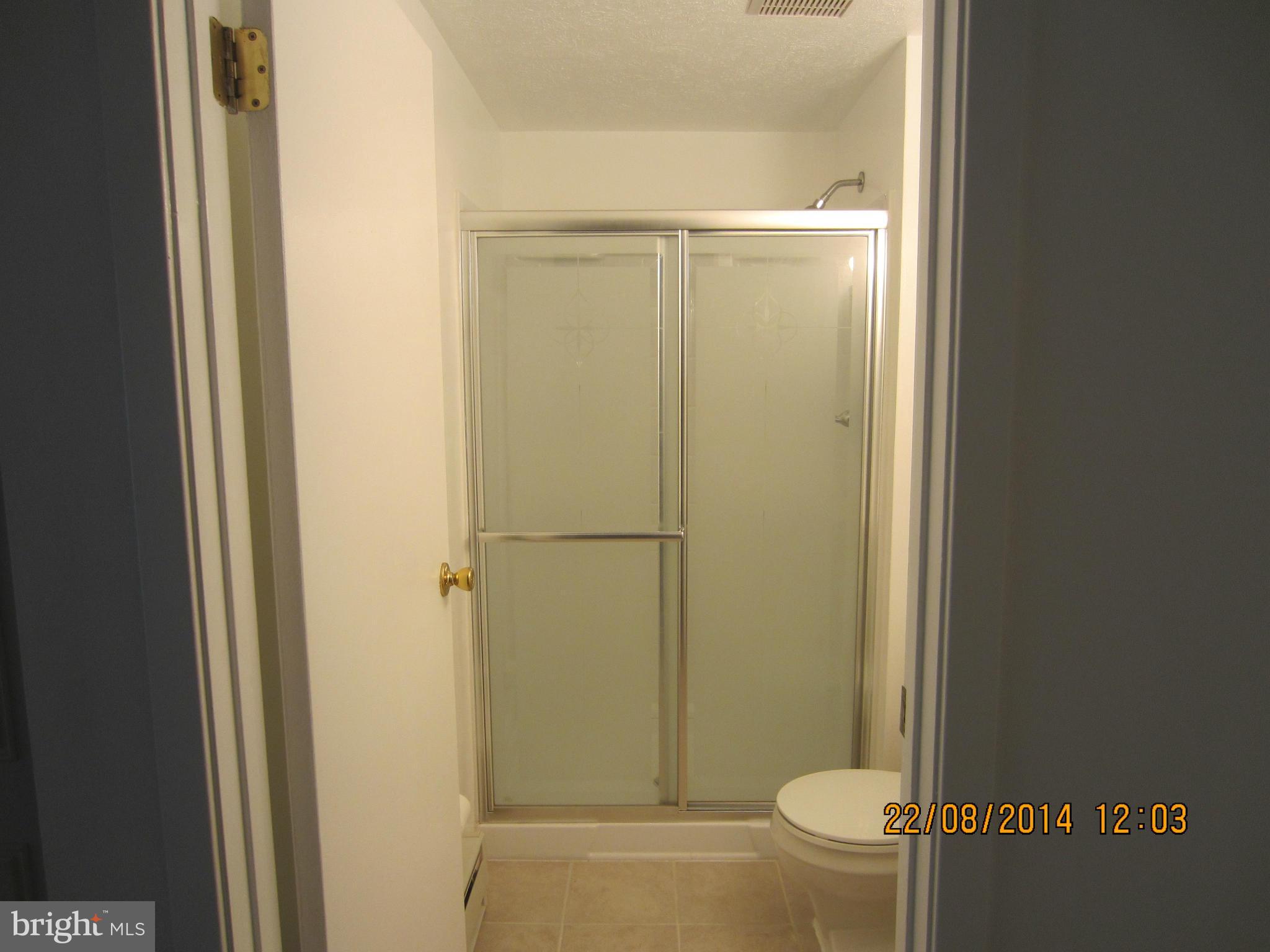 8617 Manorfield Road Baltimore, MD 21236 - Photo 9 of 29 Bath (Master)