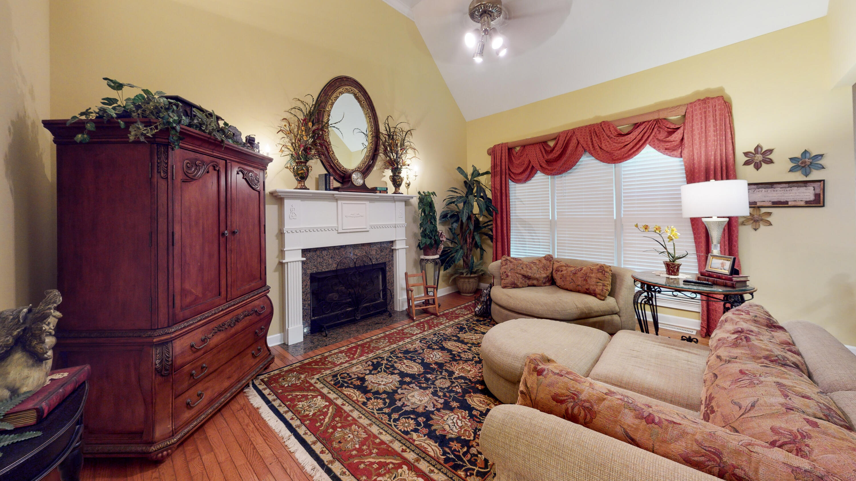 6510 Candies Creek Ridge Road Charleston, TN 37310 - Photo 8 of 37 8-6510-Candies-Creek-Ridge-Road-Living-R