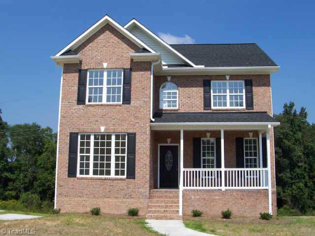 10 Peppertree Road Clemmons, NC 27012 - Photo 1 of 9 Exterior Front.