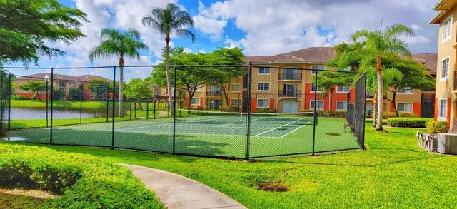 $2,300 | 4179 Haverhill Road, Unit 606, West Palm Beach, FL 33417
