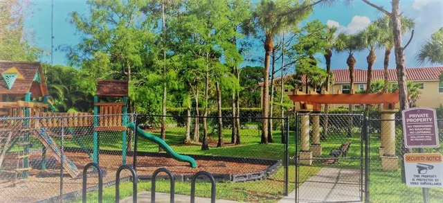 $2,300 | 4179 Haverhill Road, Unit 606, West Palm Beach, FL 33417