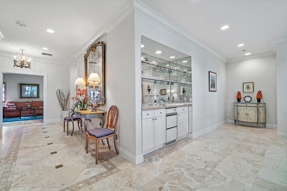 5827 North Ocean Boulevard, Unit C1 Ocean Ridge, FL 33435 - Photo 15 of 35 19