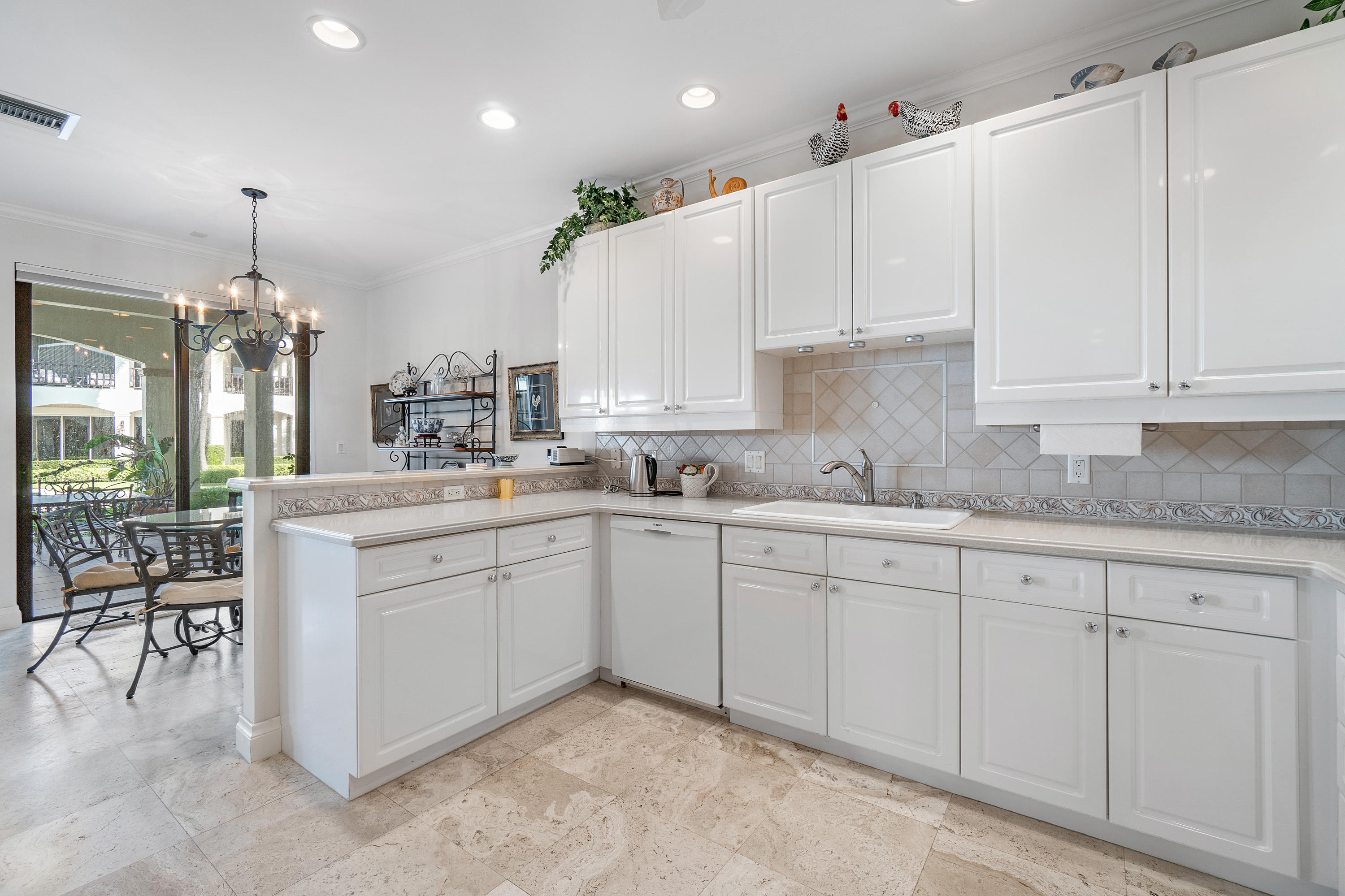 5827 North Ocean Boulevard, Unit C1 Ocean Ridge, FL 33435 - Photo 16 of 35 021-5827OldOceanBoulevard-OceanRidge-FL-