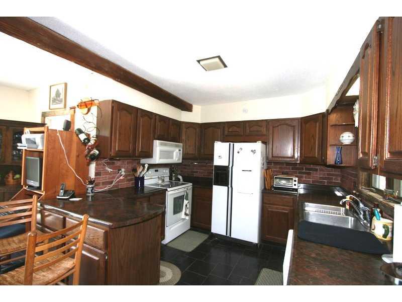 544 Upper Dedham Road Dedham, ME 04429 - Photo 2 of 32 Kitchen.