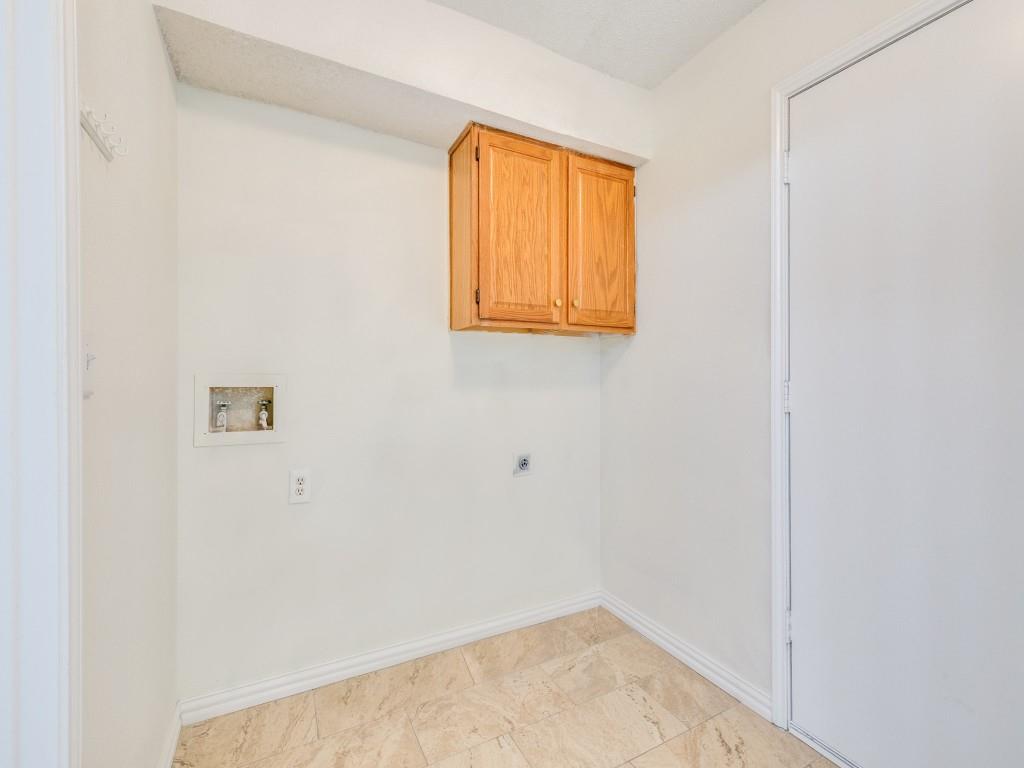 4657 Misty Ridge Drive Fort Worth, TX 76137 - Photo 20 of 25 The full-size laundry area is located on the first floor and measures approximately 6 x 6 !