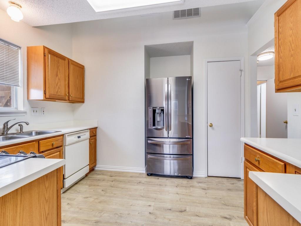 4657 Misty Ridge Drive Fort Worth, TX 76137 - Photo 7 of 25 The kitchen is approximately 12 x 10 and could accomadate a small mobile island!