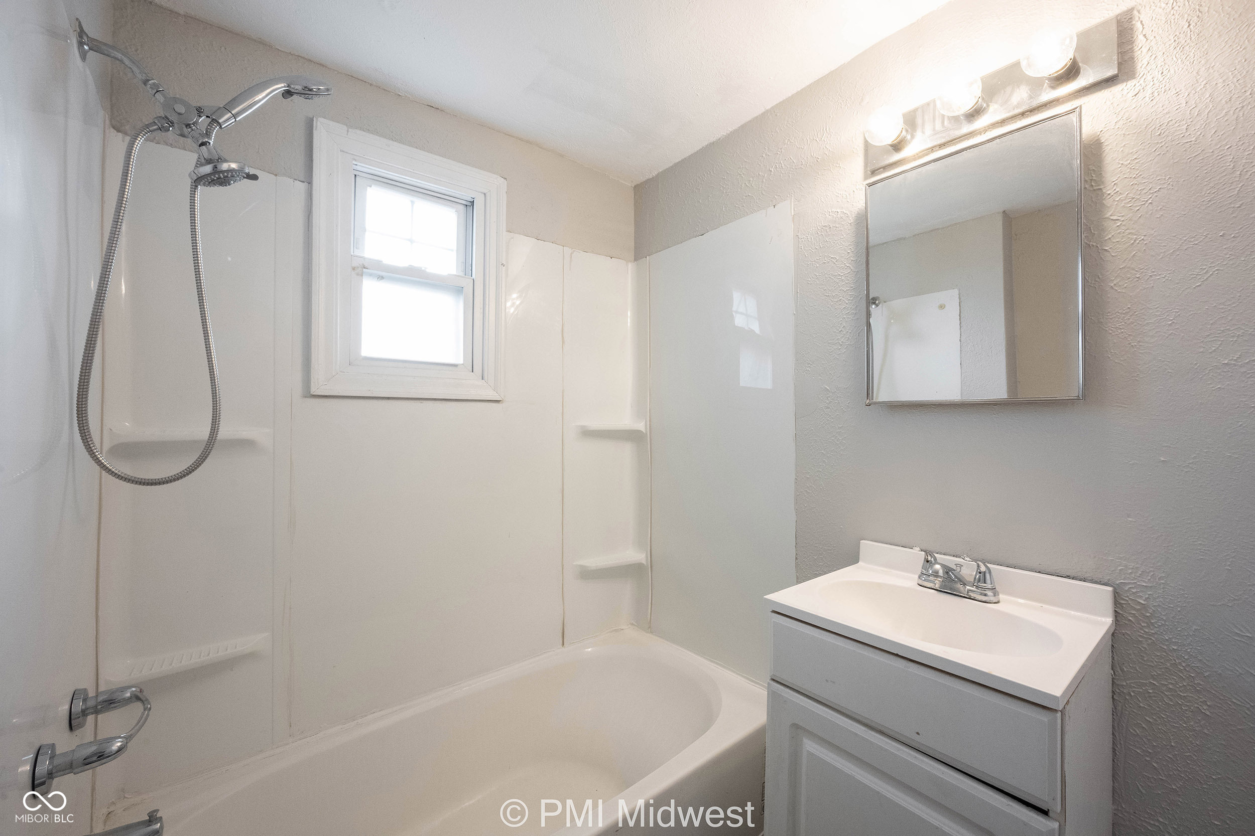 2011 Applegate Street Indianapolis, IN 46203 - Photo 24 of 32