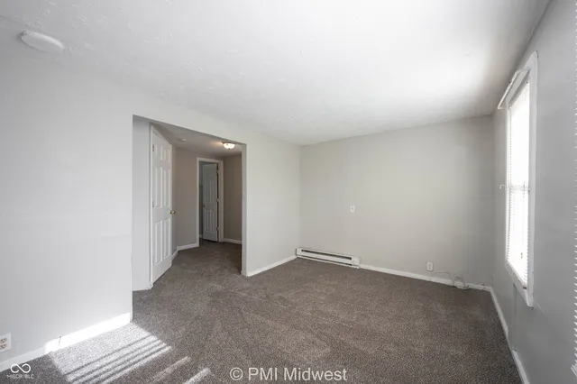 $1,050 | 2011 Applegate Street, Indianapolis, IN 46203