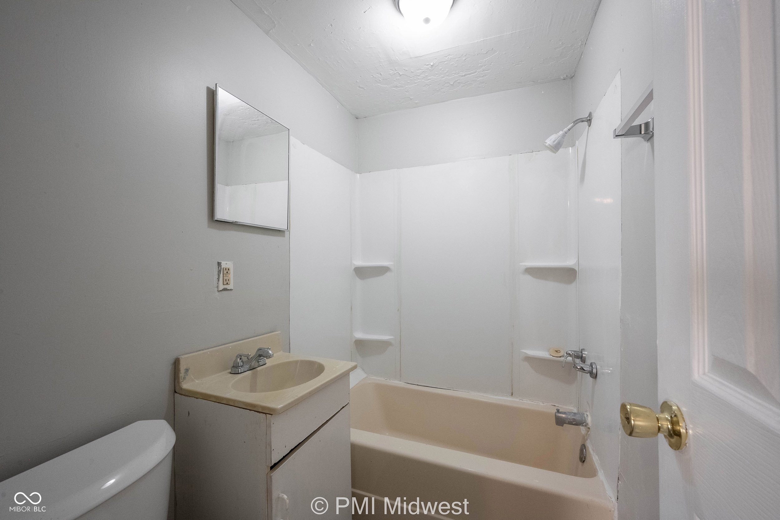 2011 Applegate Street Indianapolis, IN 46203 - Photo 8 of 32