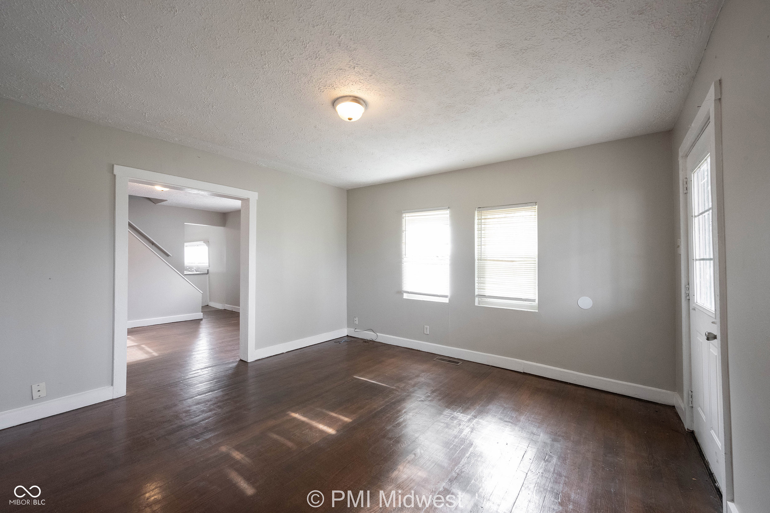 2011 Applegate Street Indianapolis, IN 46203 - Photo 10 of 32