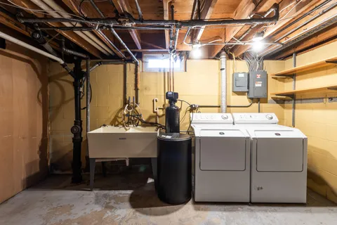 $350,000 | 1638 Falls Road, Grafton, WI 53024