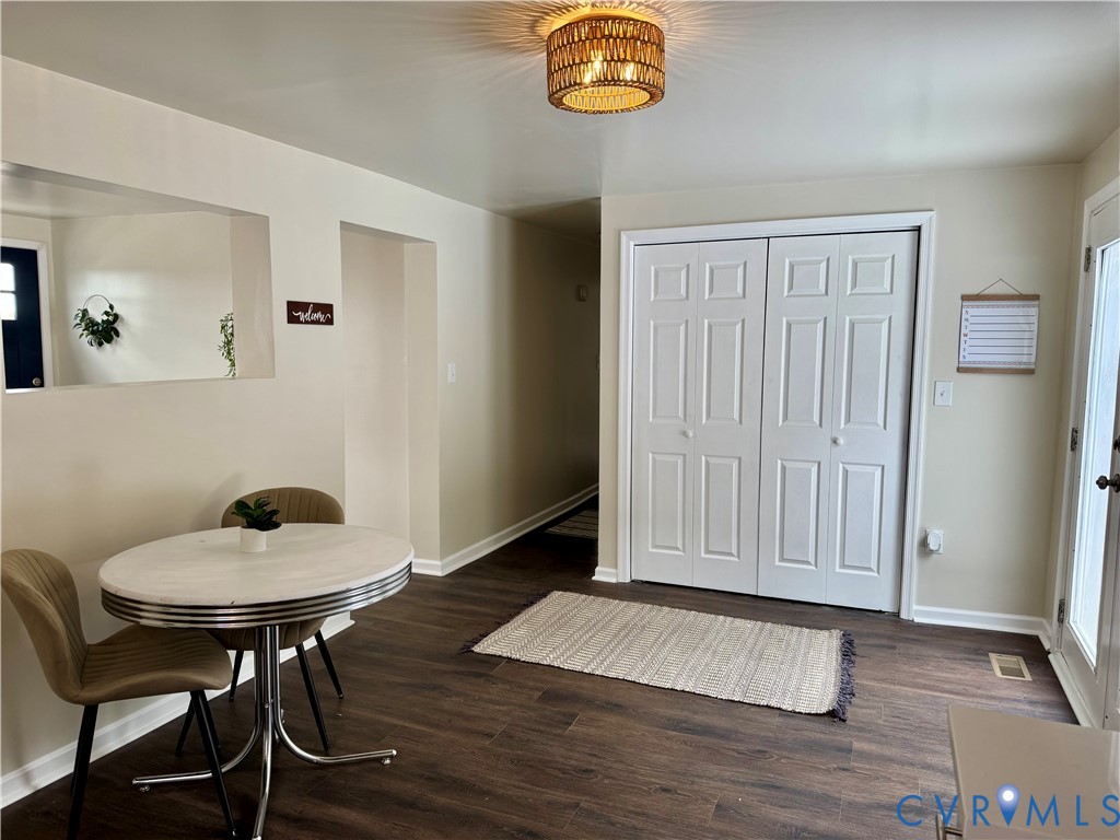 7279 Howerton Road Dunnsville, VA 22454 - Photo 7 of 17 a view of livingroom with furniture