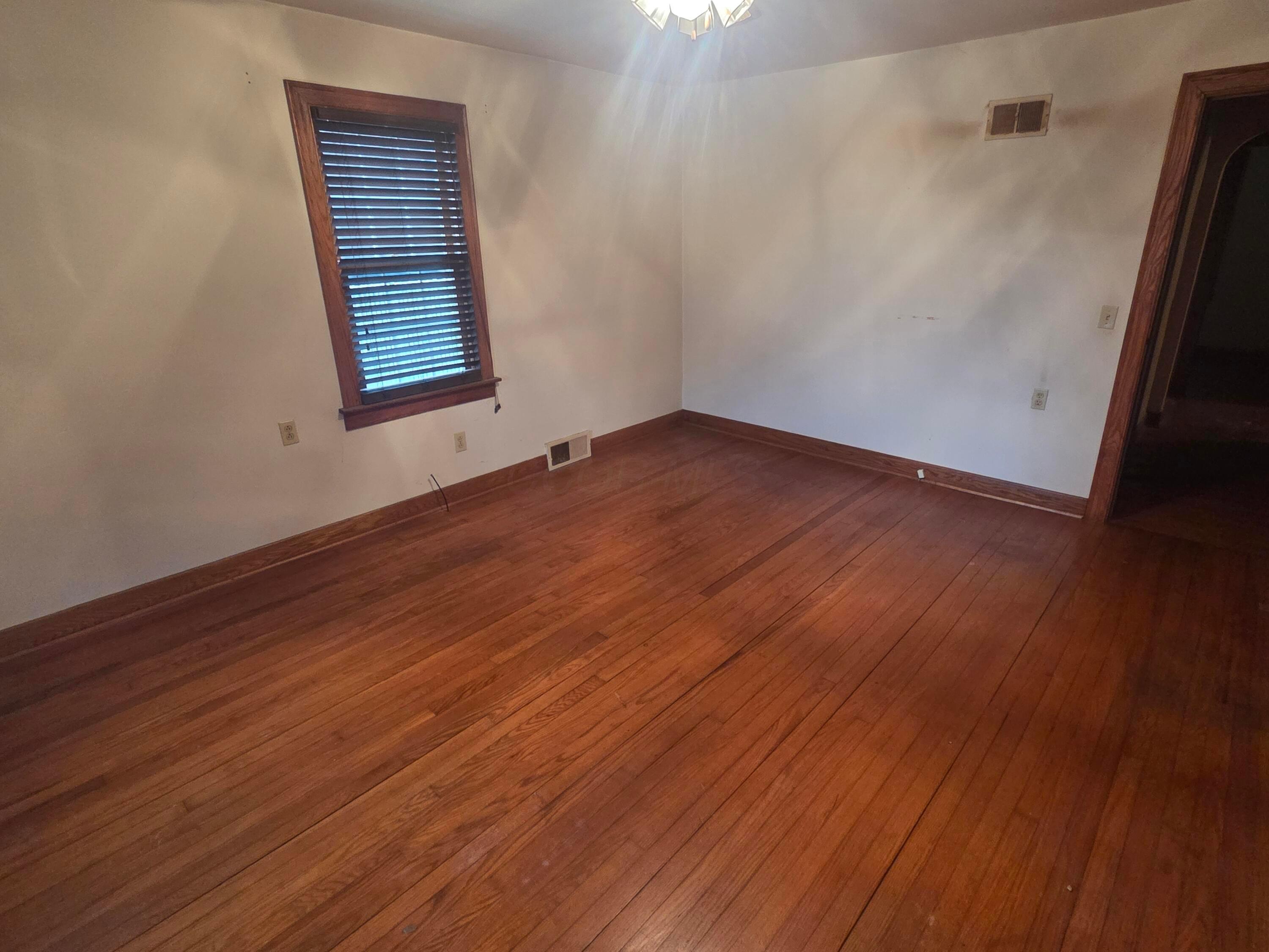 684 Sharon Valley Road Newark, OH 43055 - Photo 23 of 30 20260520_072317