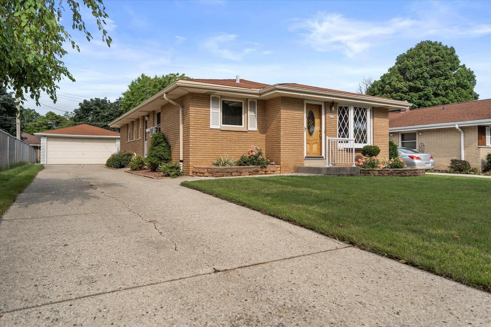 4739 South 23rd Street Milwaukee, WI 53221 - Photo 23 of 23 Front Photo