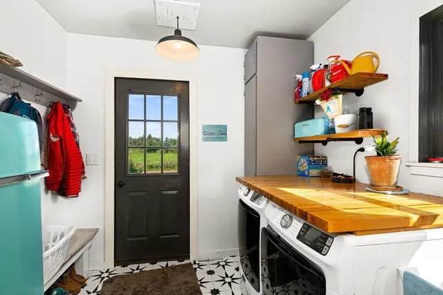 $725,000 | 60445 Summit Road West, Ashland, WI 54806