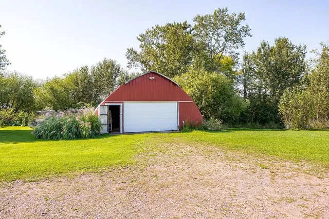 $725,000 | 60445 Summit Road West, Ashland, WI 54806