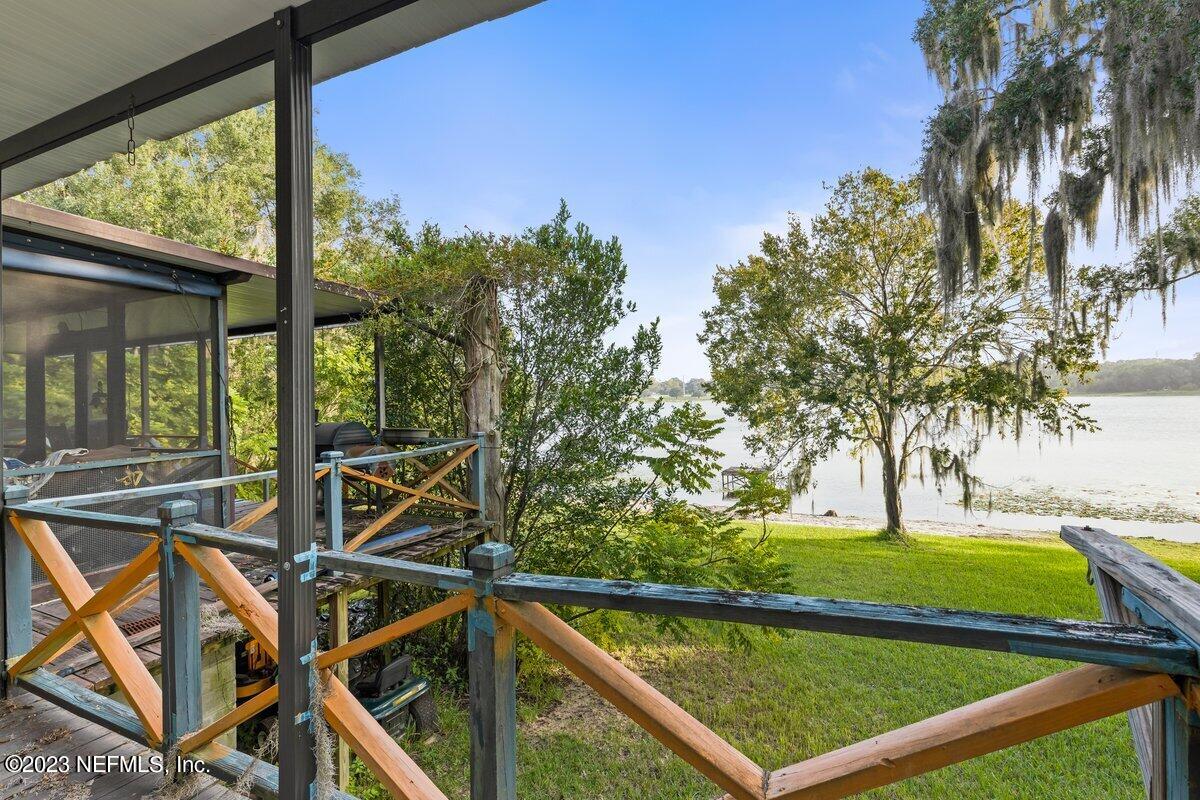 107 Chipco Way Interlachen, FL 32148 - Photo 11 of 50 FY3A5562