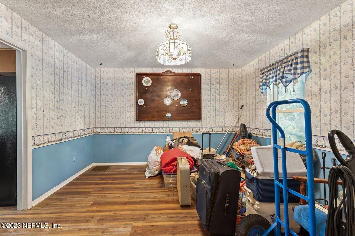 107 Chipco Way Interlachen, FL 32148 - Photo 29 of 50 Dining room