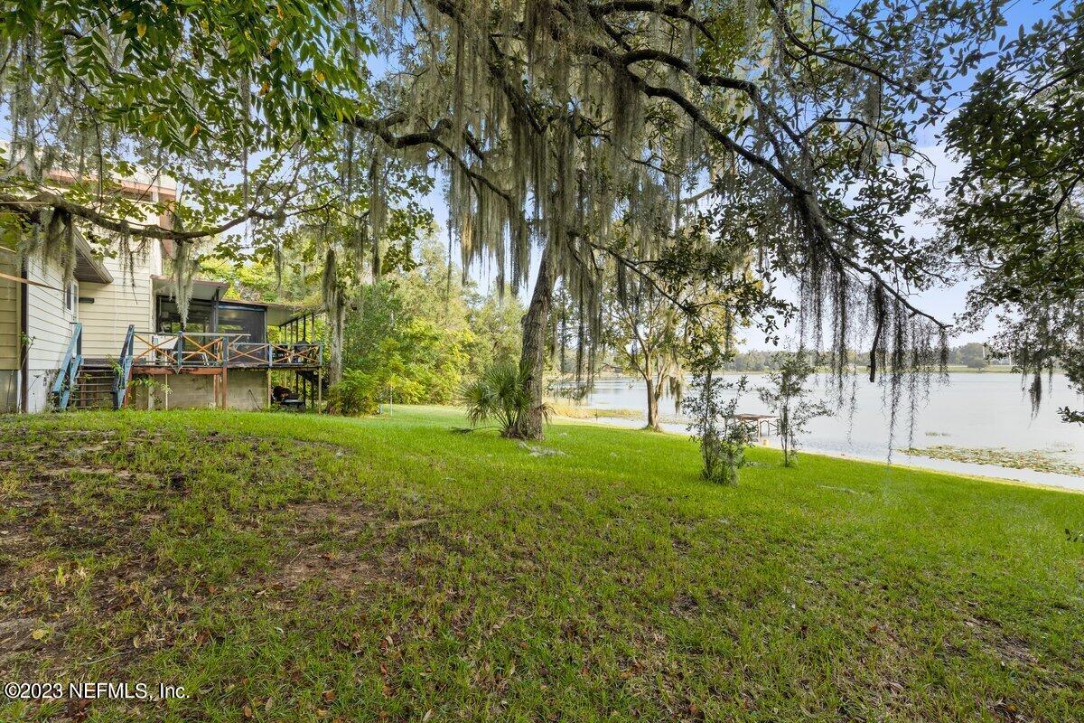 107 Chipco Way Interlachen, FL 32148 - Photo 9 of 50 FY3A5574