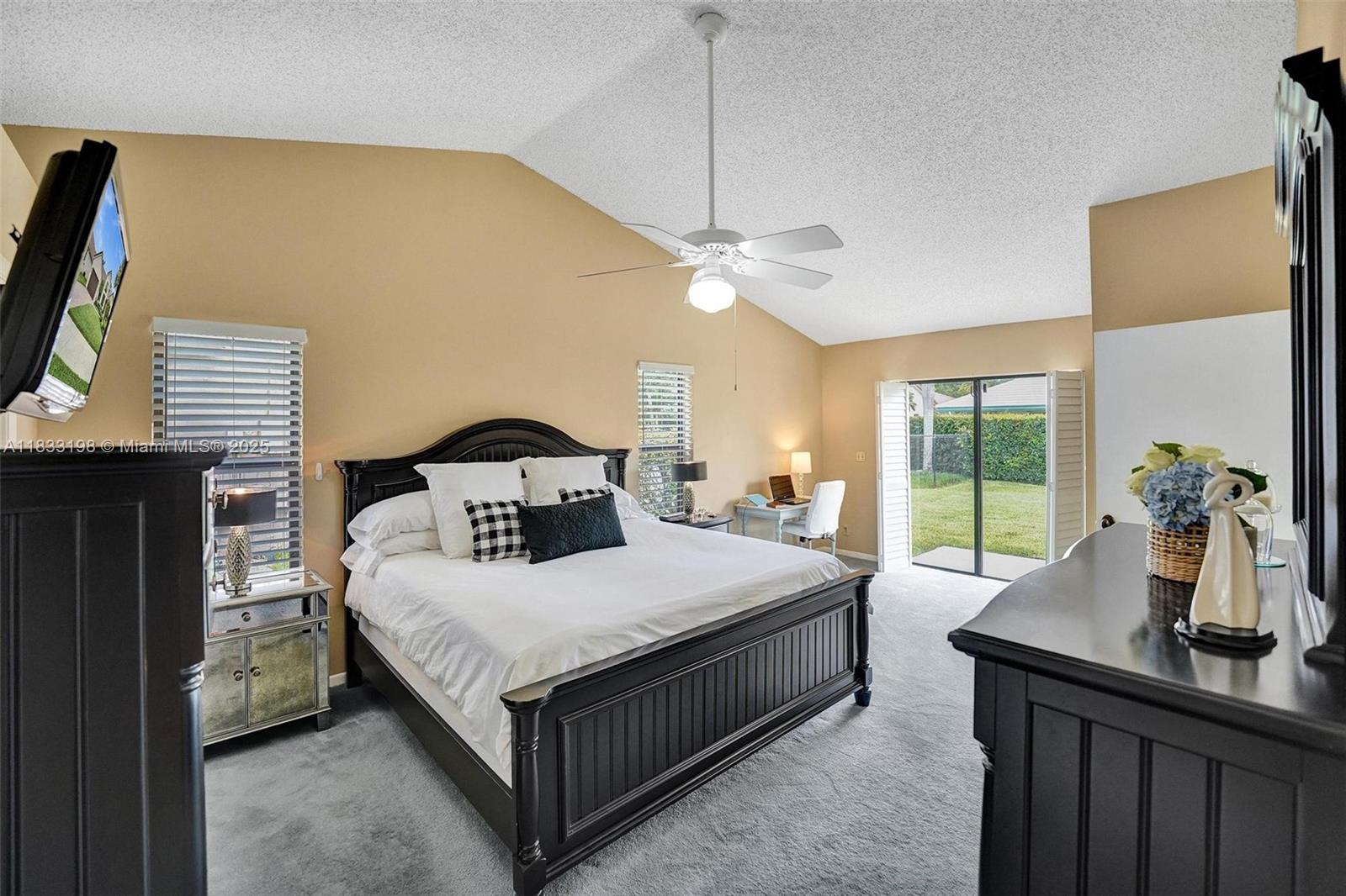 9215 Southern Orchard Road South Davie, FL 33328 - Photo 21 of 39