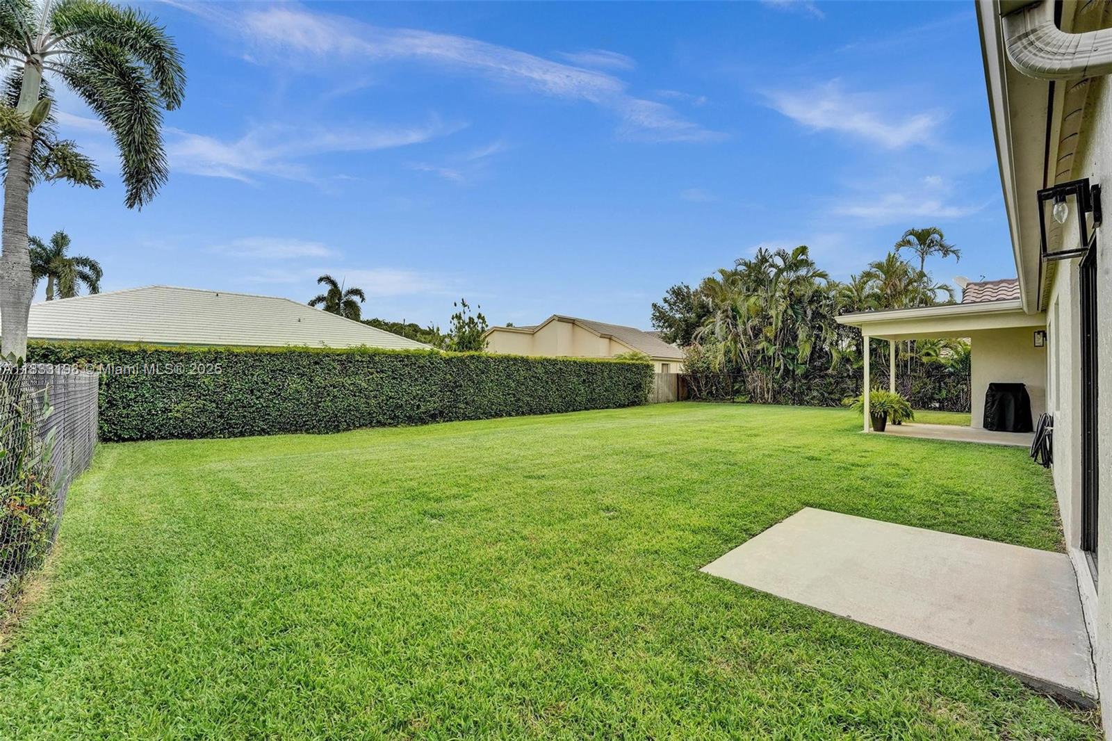 9215 Southern Orchard Road South Davie, FL 33328 - Photo 32 of 39