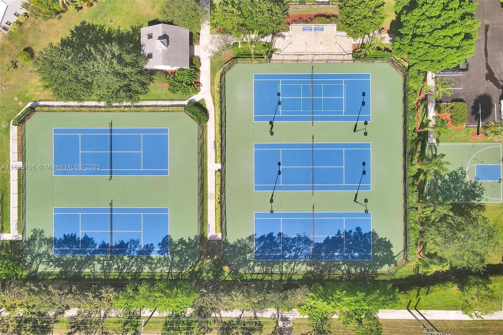 9215 Southern Orchard Road South Davie, FL 33328 - Photo 38 of 39