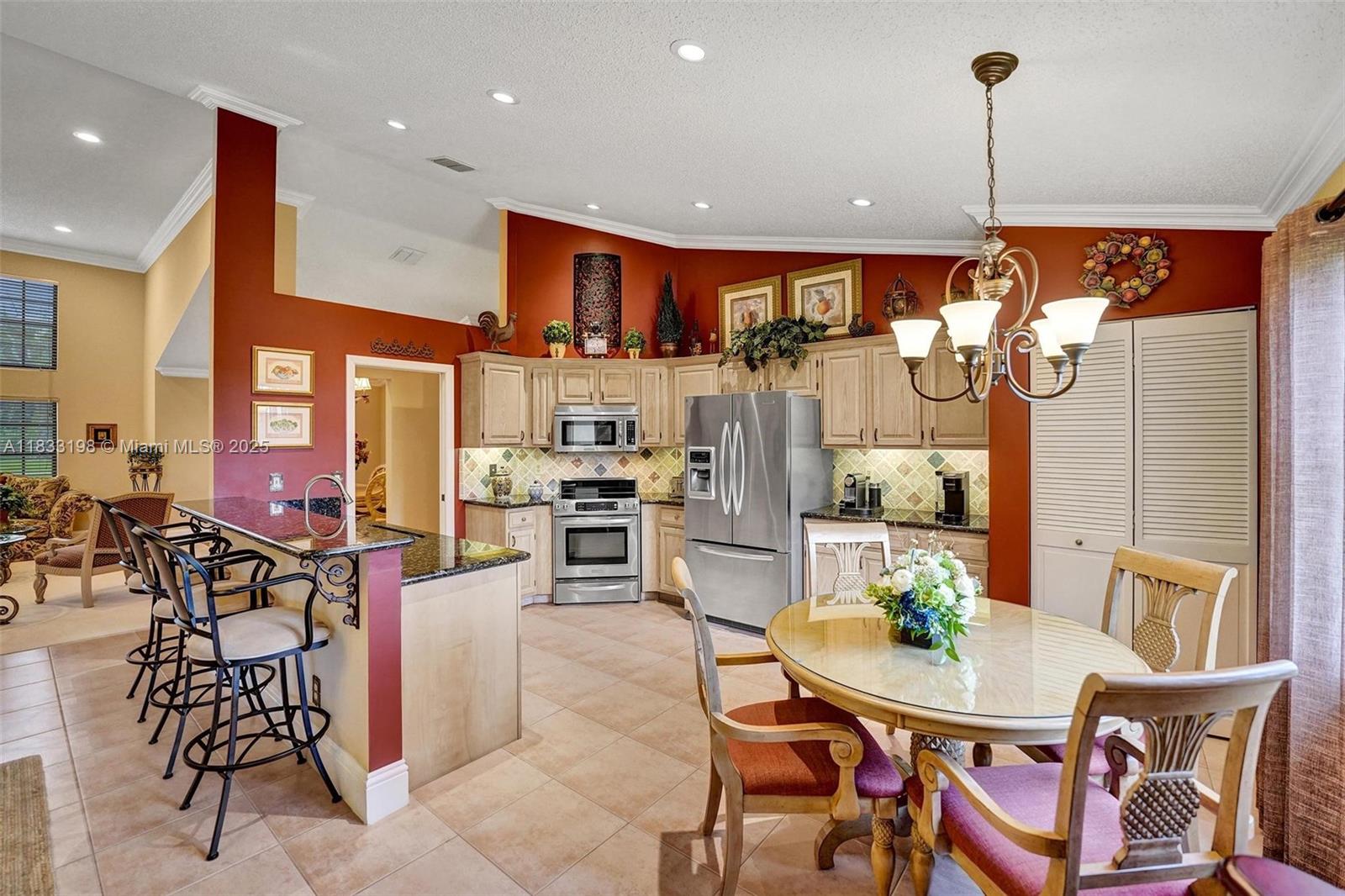 9215 Southern Orchard Road South Davie, FL 33328 - Photo 10 of 39