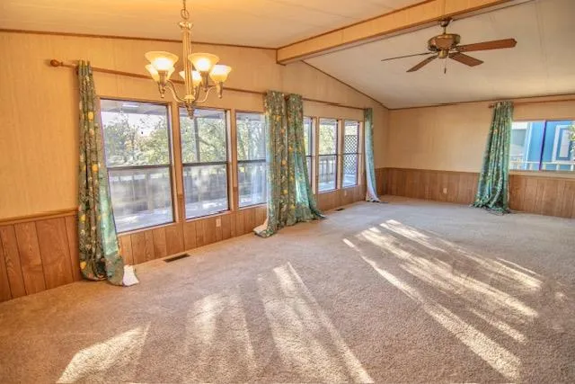 a picture of a black and white photo