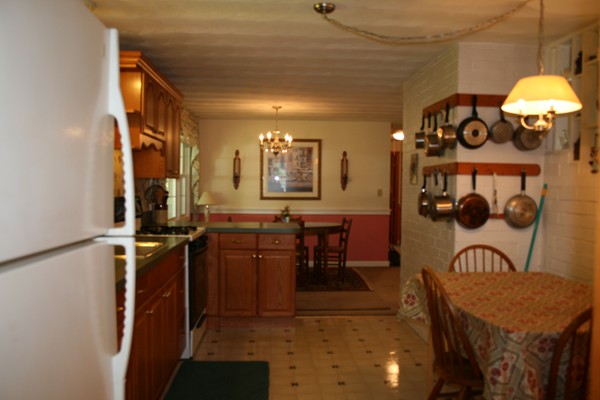 24 Eisenhower Road Framingham, MA 01701 - Photo 8 of 20