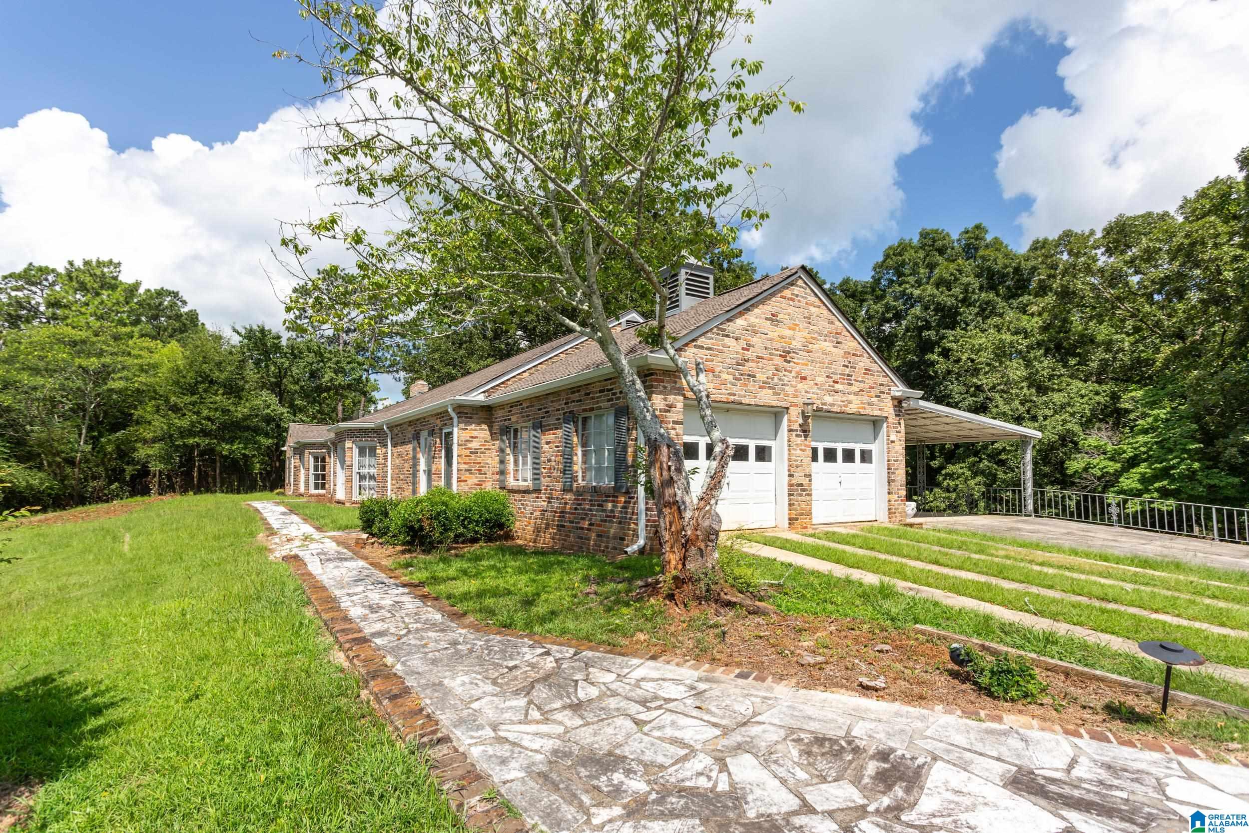 328 Shocco Springs Road Talladega, AL 35160 - Photo 4 of 46