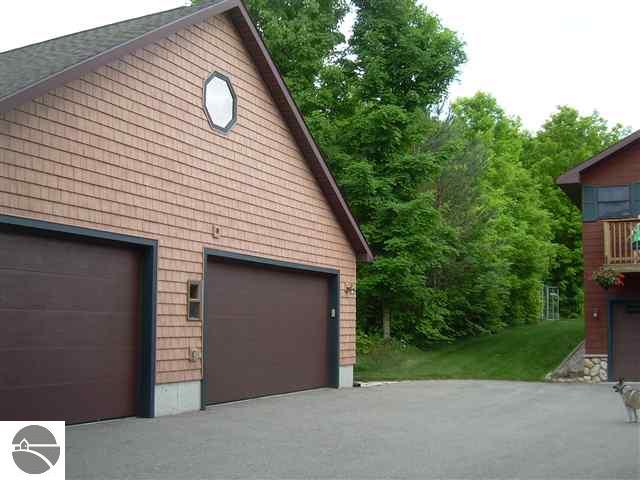 18851 Robin Ridge Road Interlochen, MI 49643 - Photo 24 of 25 1728155-23.JPG