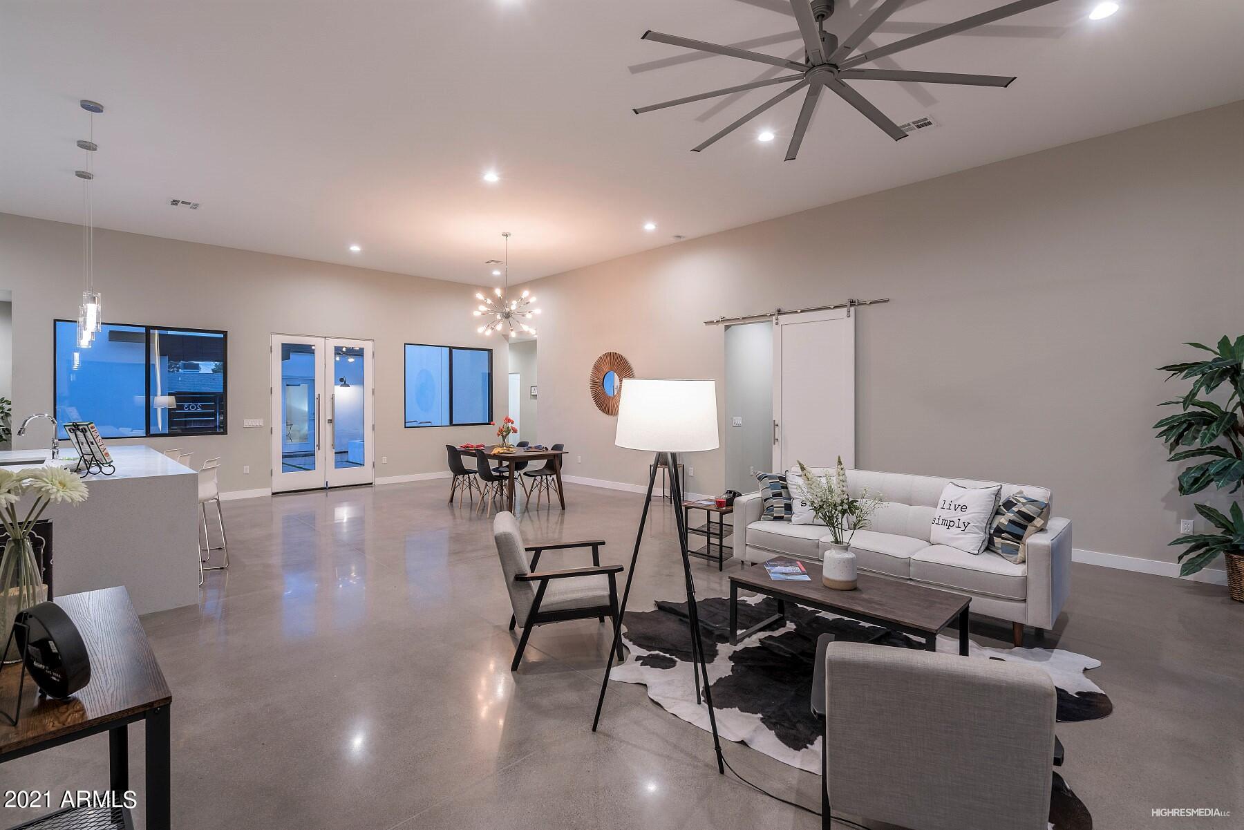 203 East Griswold Road Phoenix, AZ 85020 - Photo 6 of 35 Living Room Sunset
