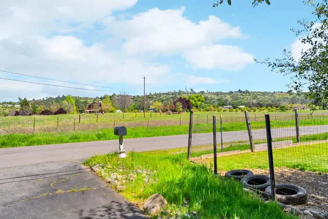 $190,000 | 56 Feathervale Drive, Oroville, CA 95966