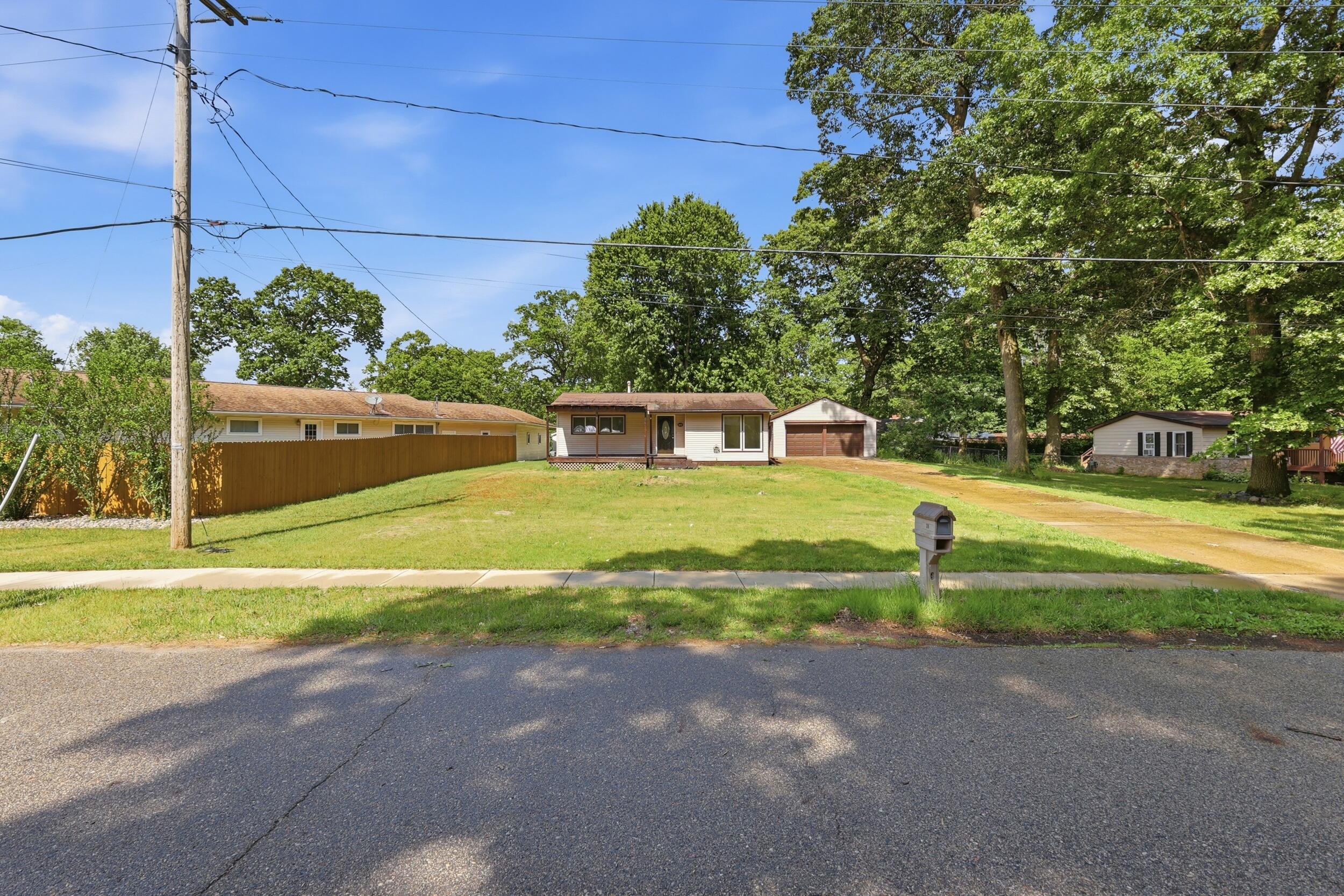 310 North John Street Decatur, MI 49045 - Photo 3 of 25 4_3j5a2909