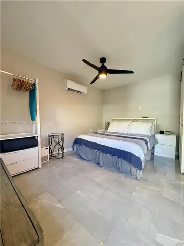 $1,700 | 361 Southwest 20th Road, Unit COTTAGE B, Miami, FL 33129