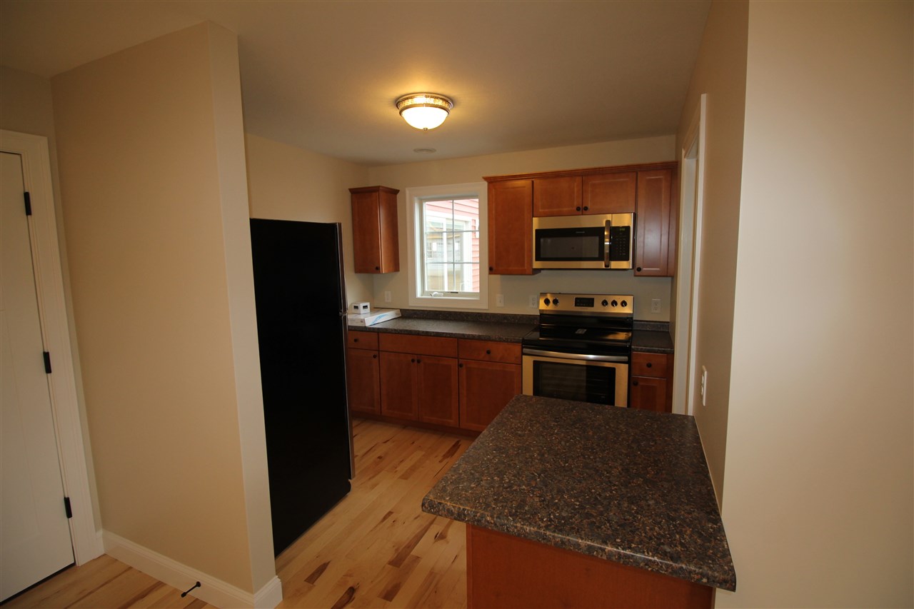 8 Laredo Lane, Unit 4 Rochester, NH 03868 - Photo 15 of 23