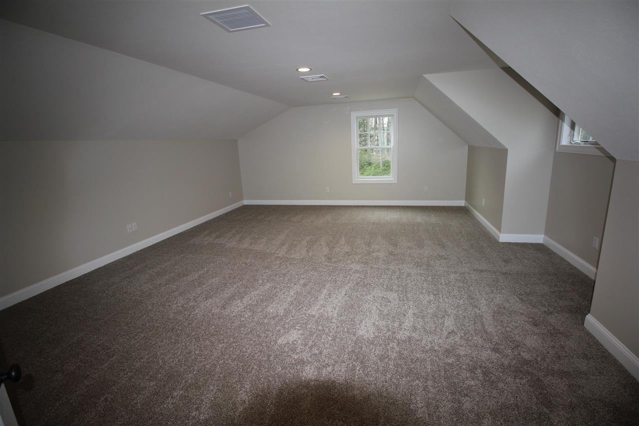 8 Laredo Lane, Unit 4 Rochester, NH 03868 - Photo 18 of 23