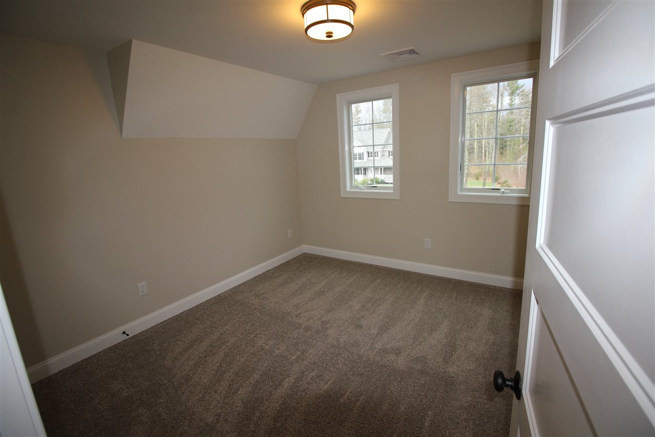 8 Laredo Lane, Unit 4 Rochester, NH 03868 - Photo 20 of 23