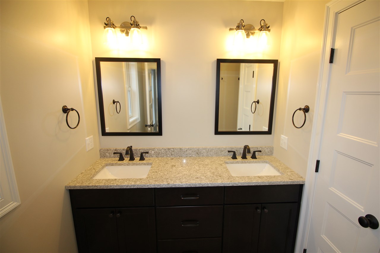 8 Laredo Lane, Unit 4 Rochester, NH 03868 - Photo 9 of 23